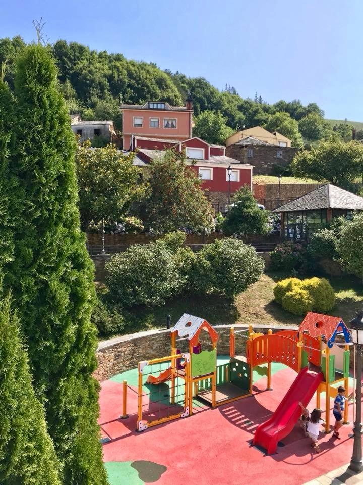 Apartamentos Rurales Tin Turismo Santa Eulália de Oscos Exterior foto